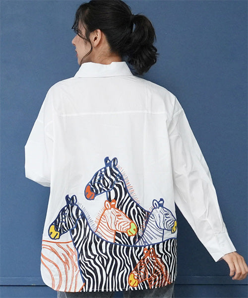 綿100％ゼブラ柄アニマル刺繍長袖シャツブラウス 06-2892｜40代 50代