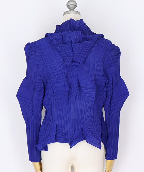 プリーツ加工フード付きジップアップショートジャケット 06-2929