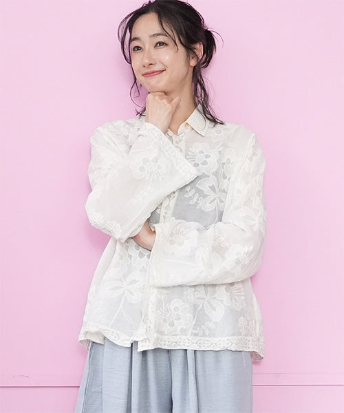 綿100％ボタニカル柄総レース刺繍長袖シャツブラウス 06-3087｜40代 50