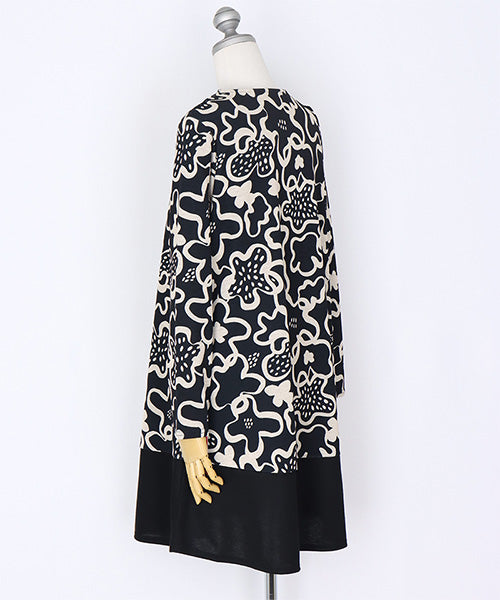 グラフィック花プリント裾切替長袖チュニック 26-0149