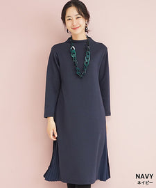 ネイビー