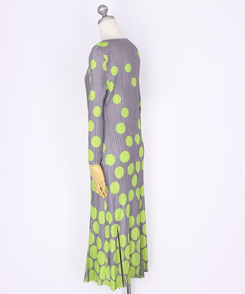 プリーツ加工ドット柄裾異素材切替7分袖ワンピース 91-0180