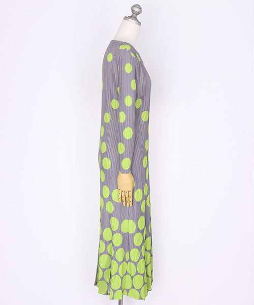 プリーツ加工ドット柄裾異素材切替7分袖ワンピース 91-0180