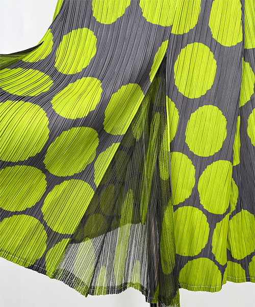 プリーツ加工ドット柄裾異素材切替7分袖ワンピース 91-0180